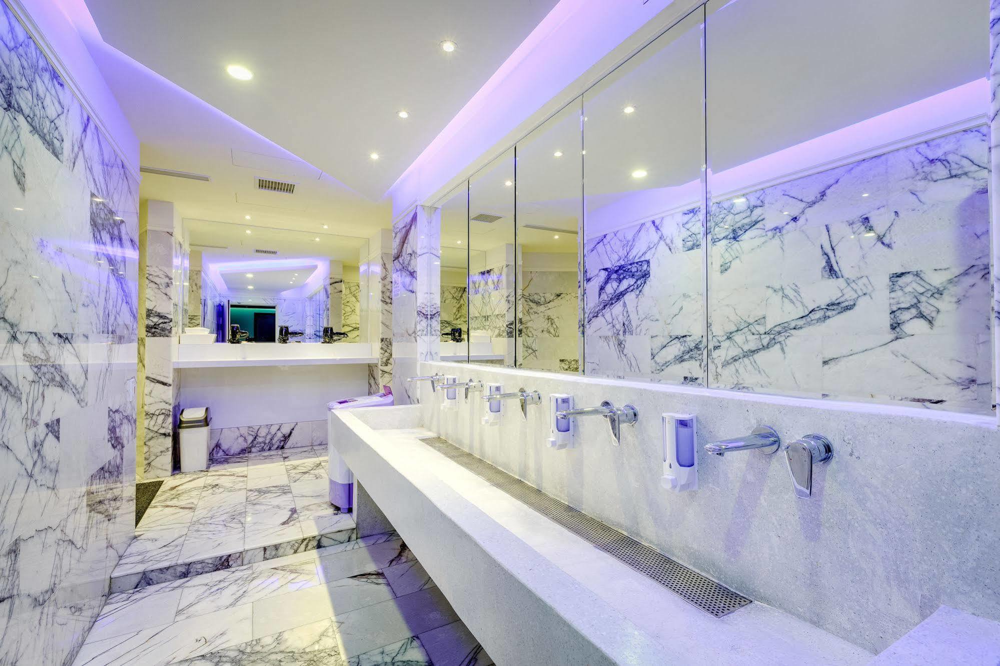 Space Inn Xinyi Тайпей Екстериор снимка