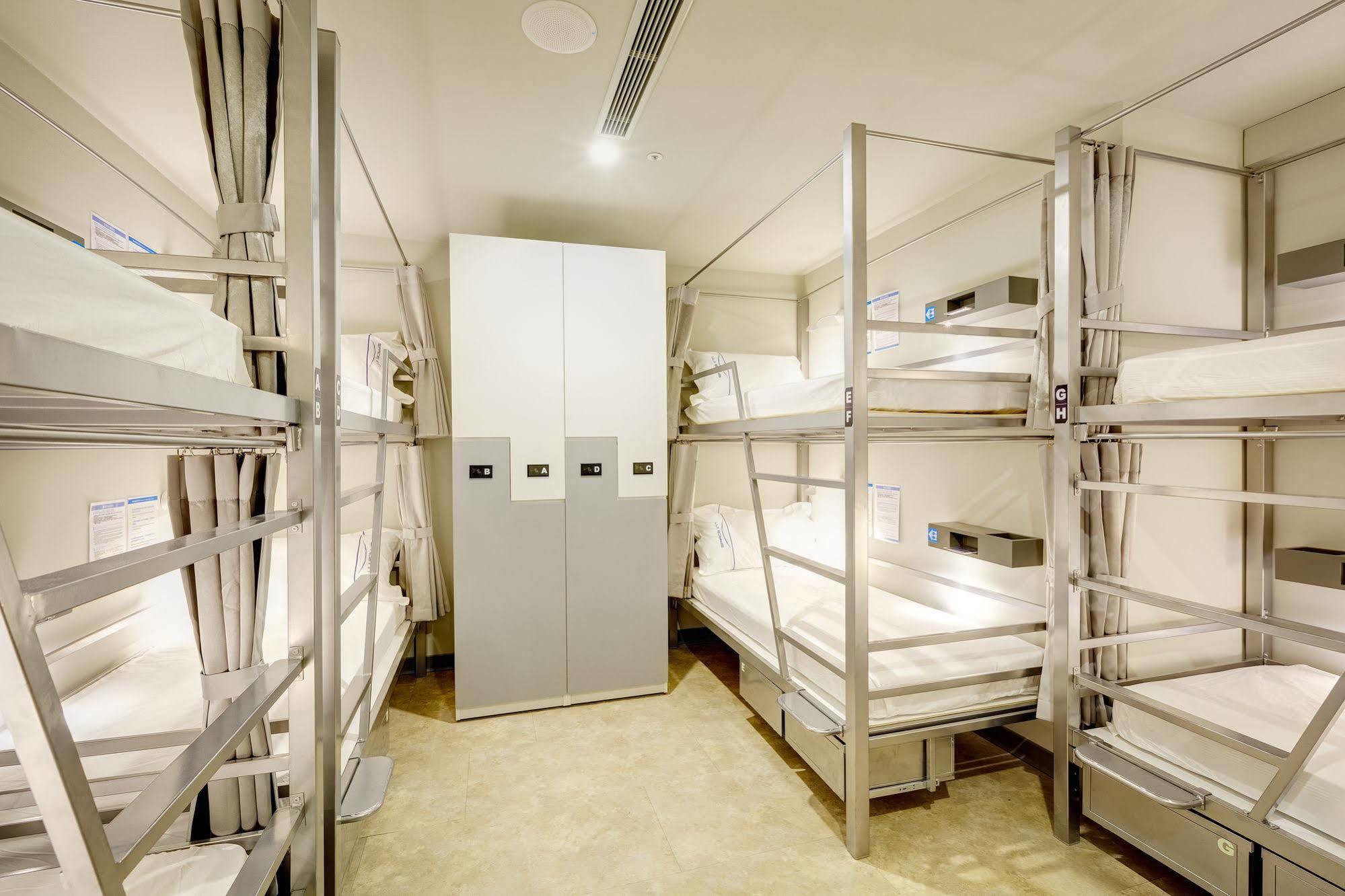 Space Inn Xinyi Тайпей Екстериор снимка